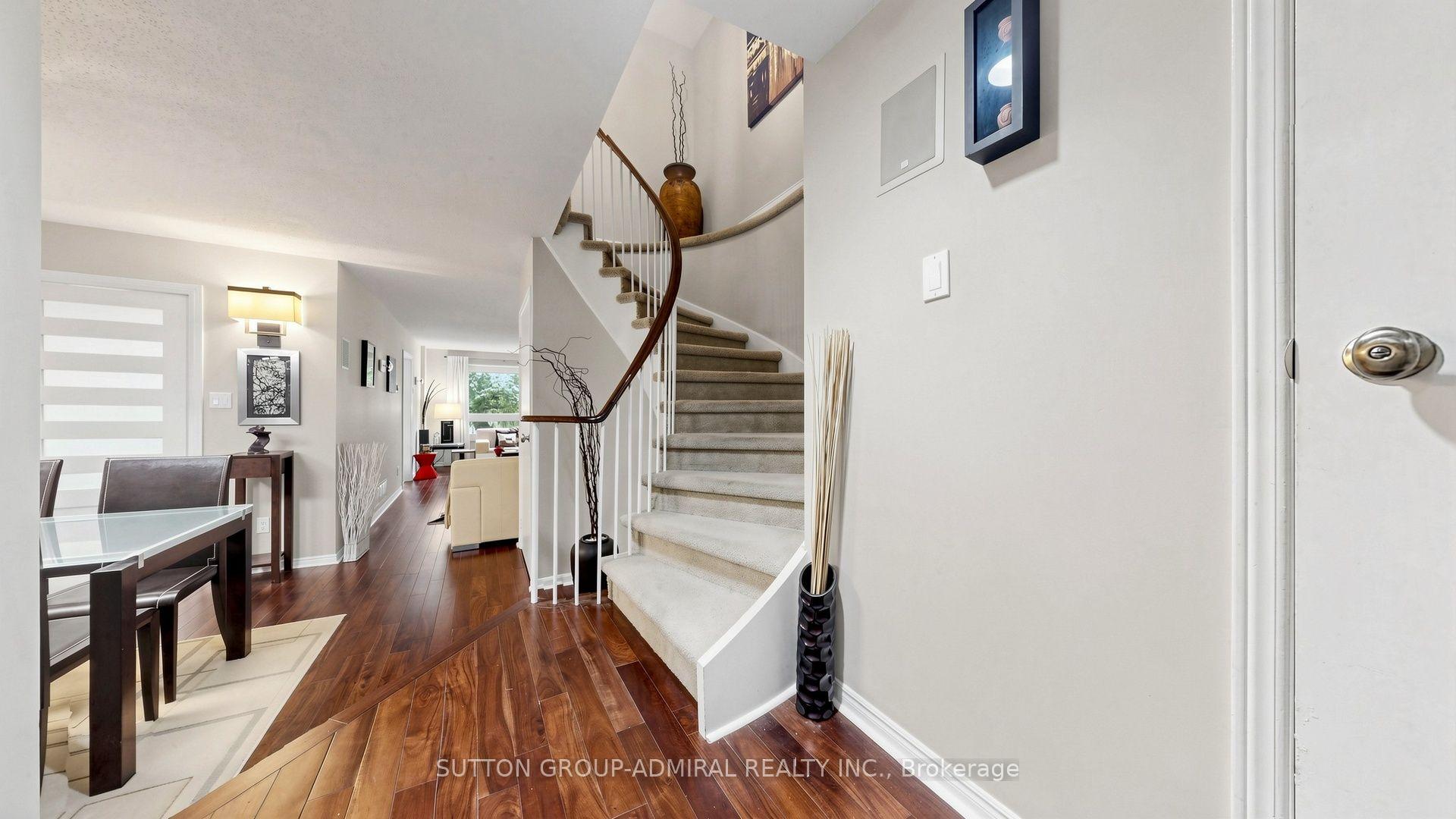 Photo 16 of 4 Doral Gate, Markham, Royal Orchard — HOMEH