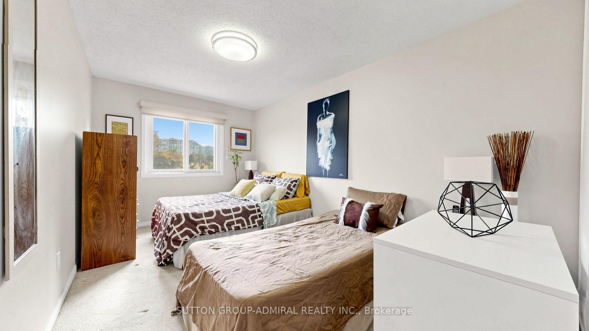 Photo 43 of 4 Doral Gate, Markham, Royal Orchard — HOMEH