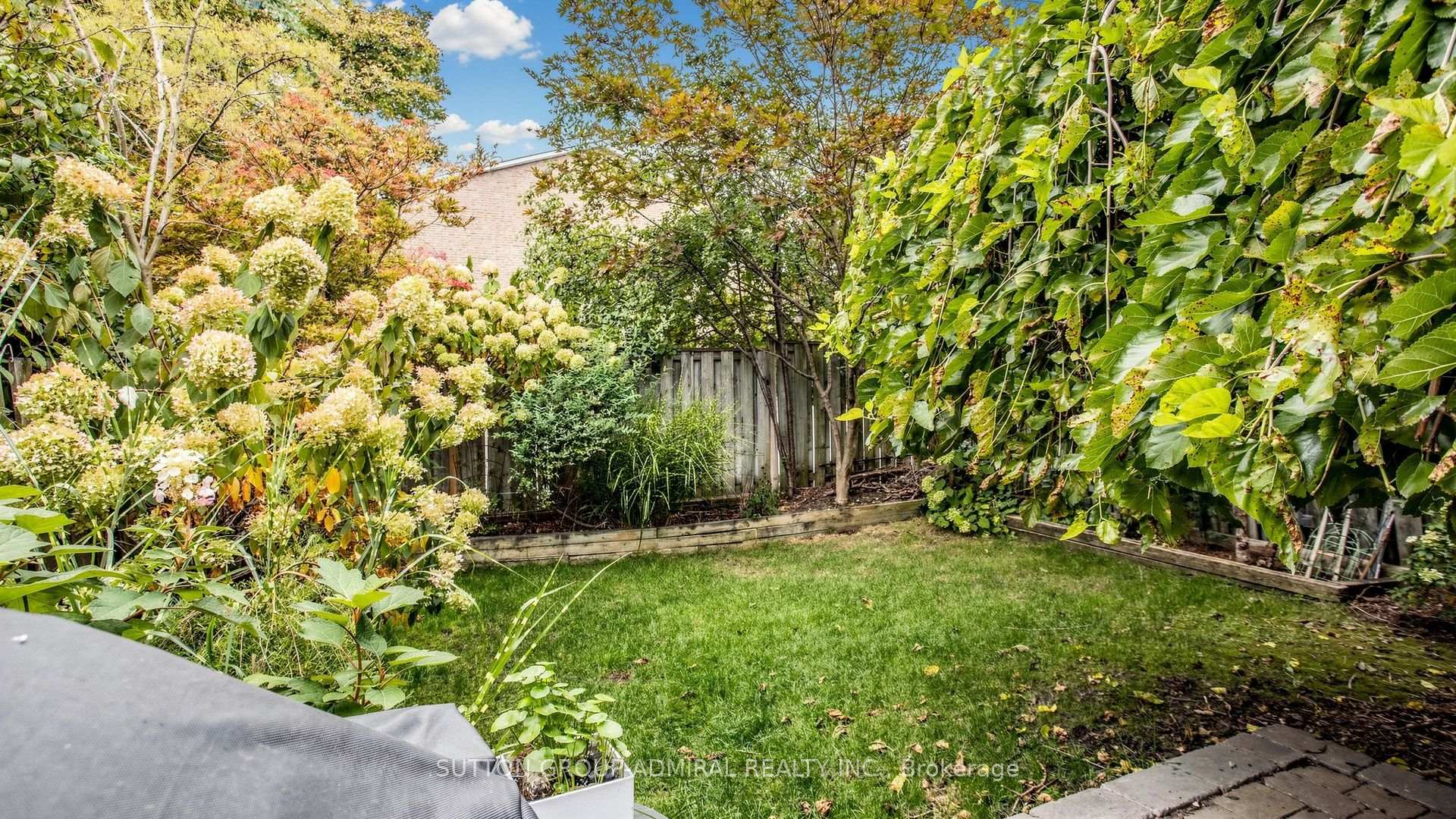 Photo 59 of 4 Doral Gate, Markham, Royal Orchard — HOMEH