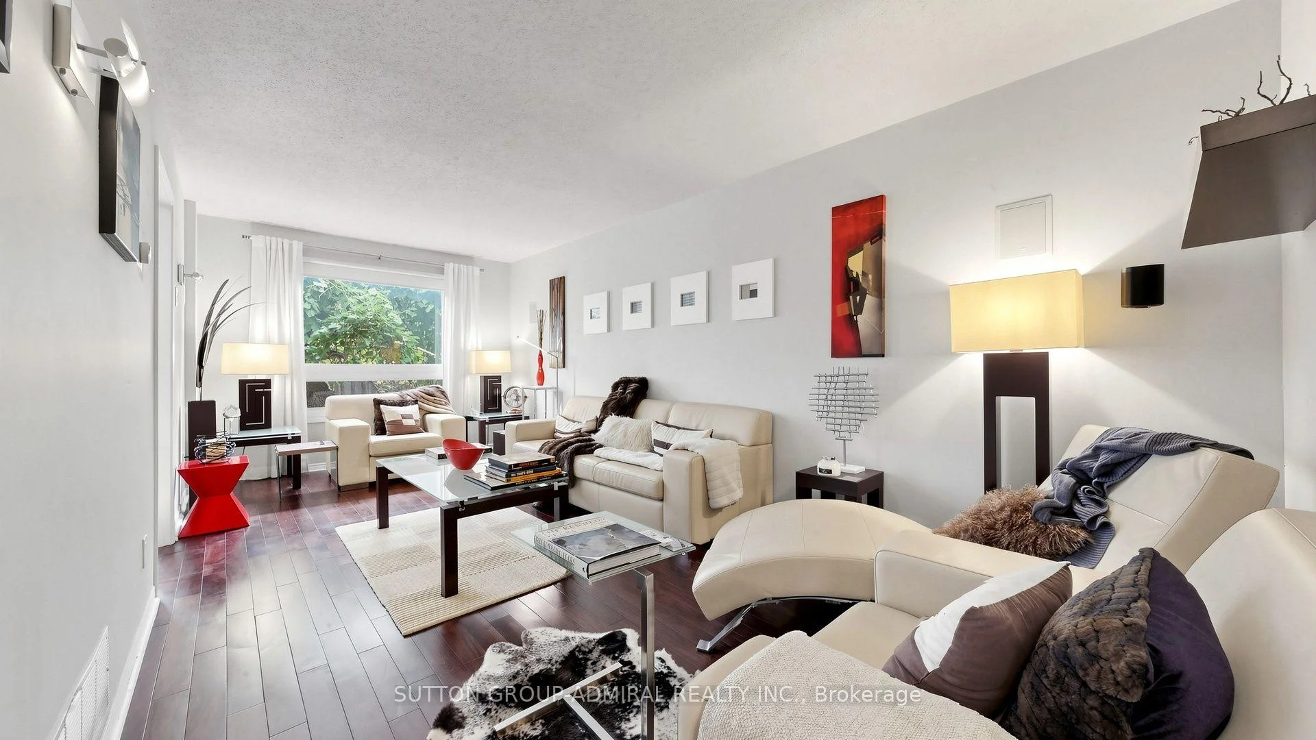 Photo 8 of 4 Doral Gate, Markham, Royal Orchard — HOMEH