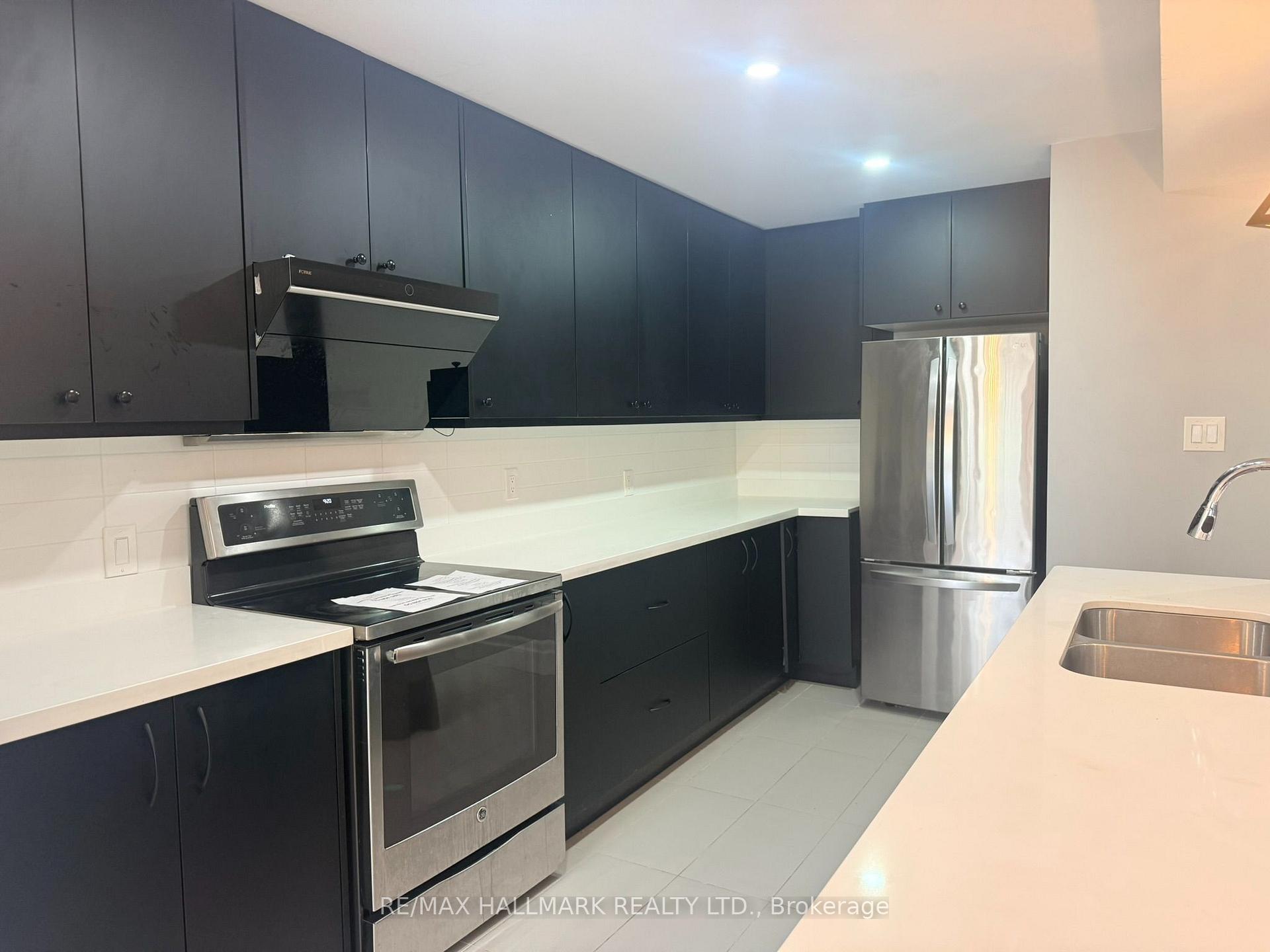 Photo 10 of 17 Old Wellington Street, Markham, Bullock — HOMEH