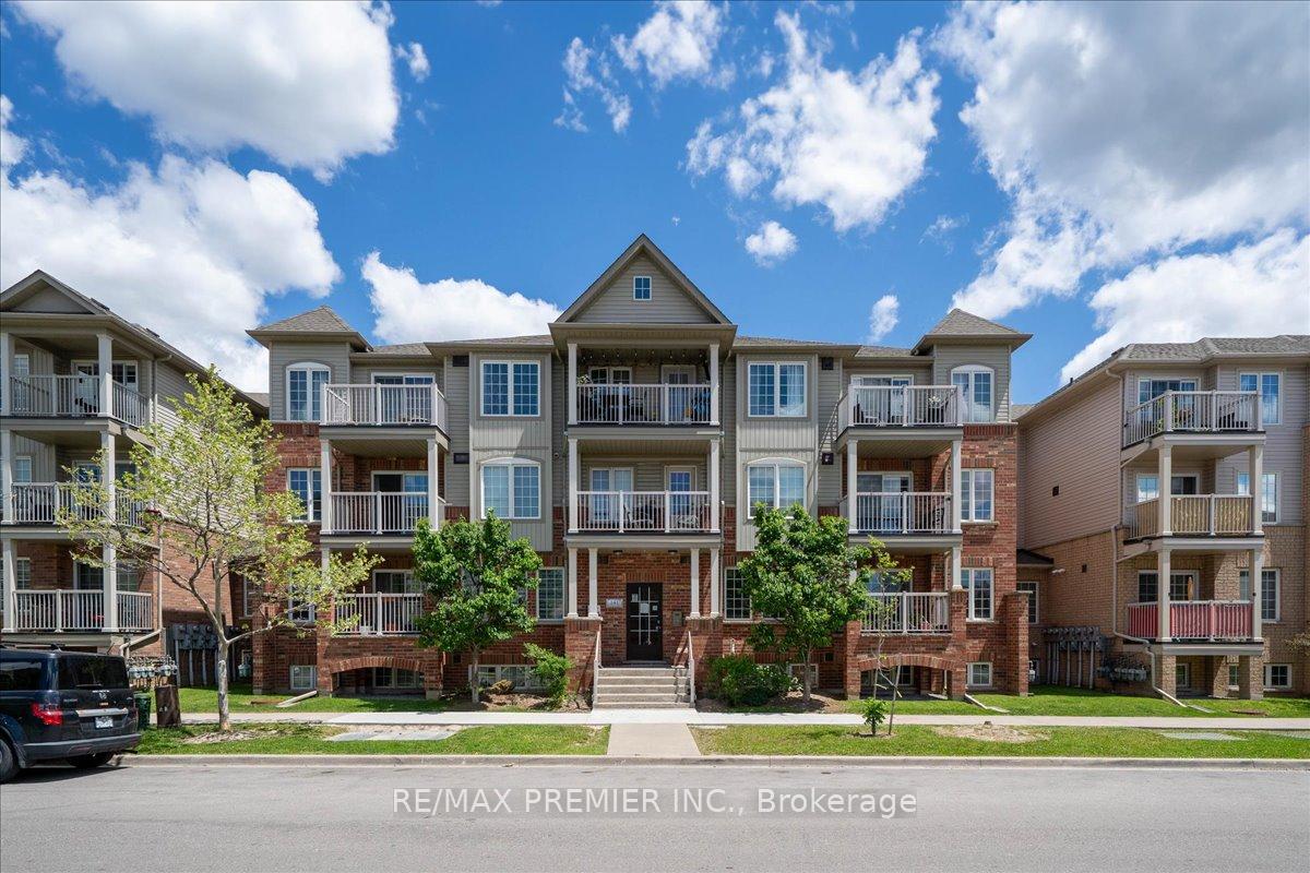 Photo of Unit 8, 141 Isaac Devins Boulevard