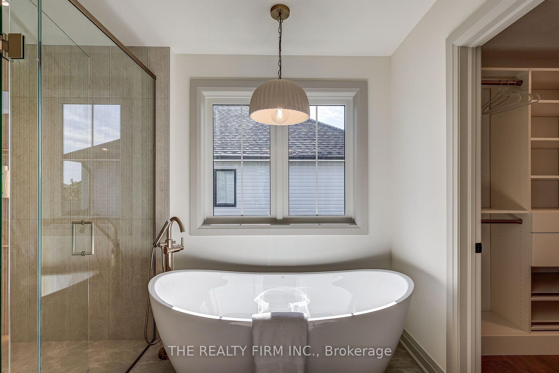 Photo 27 of 54 Royal Crescent, Southwold, Talbotville — HOMEH
