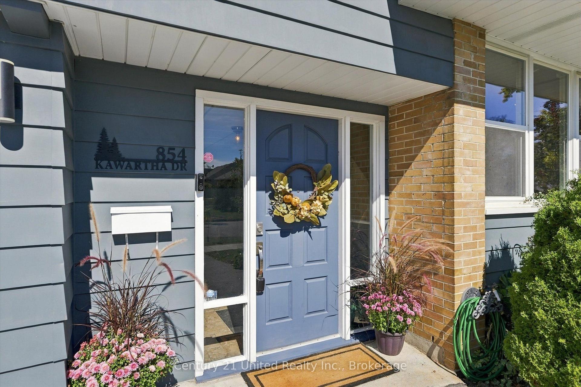Photo 2 of 854 Kawartha Drive, Peterborough, Monaghan Ward 2 — HOMEH