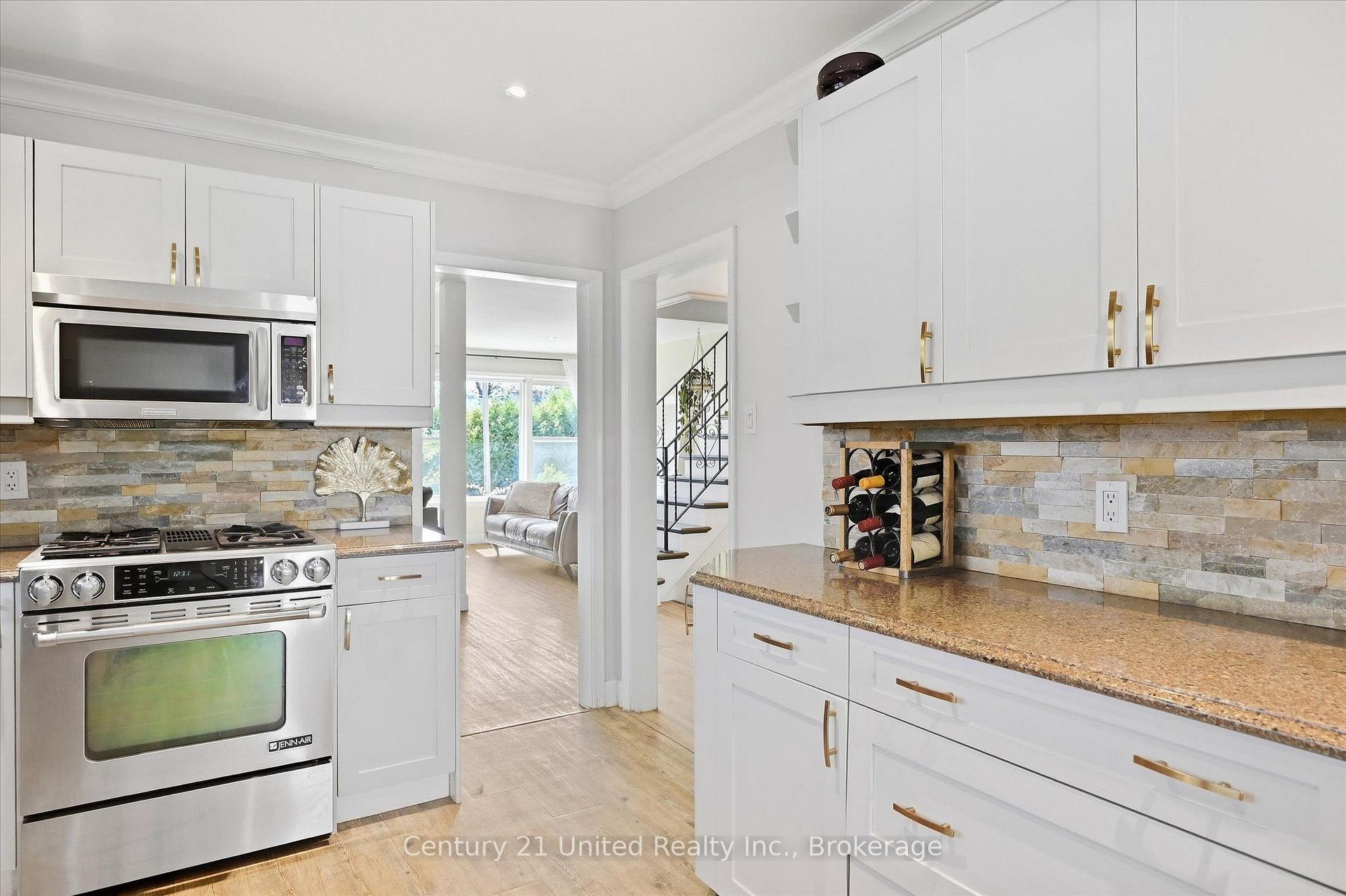 Photo 11 of 854 Kawartha Drive, Peterborough, Monaghan Ward 2 — HOMEH