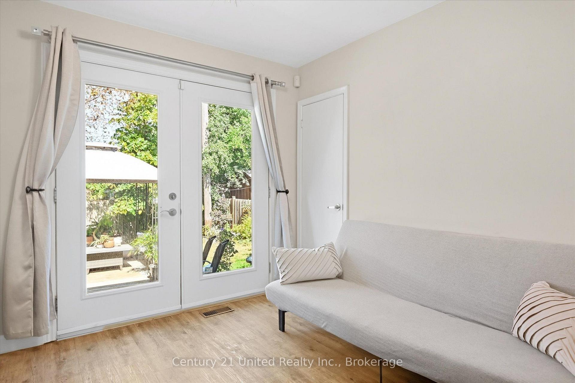 Photo 13 of 854 Kawartha Drive, Peterborough, Monaghan Ward 2 — HOMEH