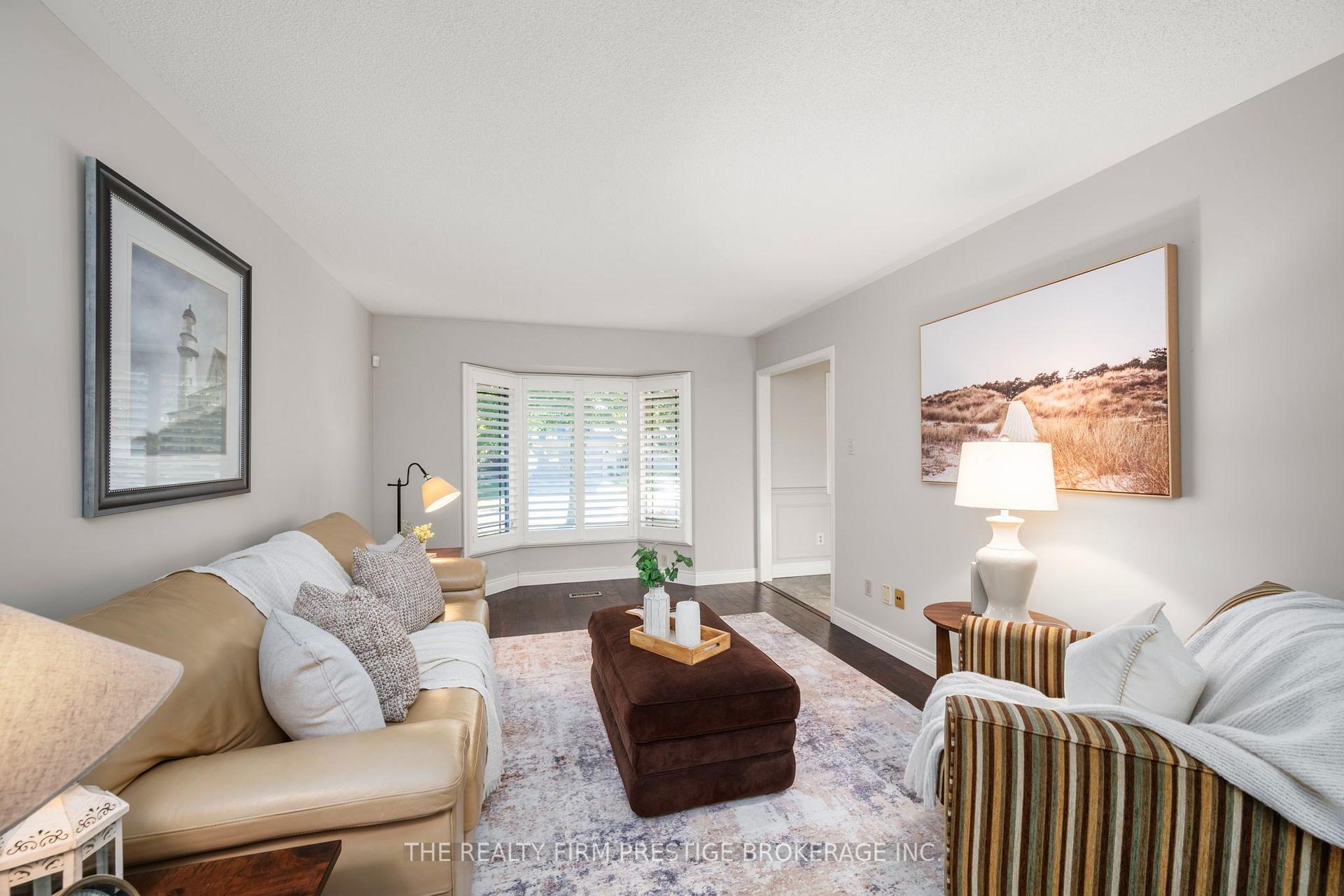 Photo 7 of 49 Whisperwood Crescent, London, South K — HOMEH