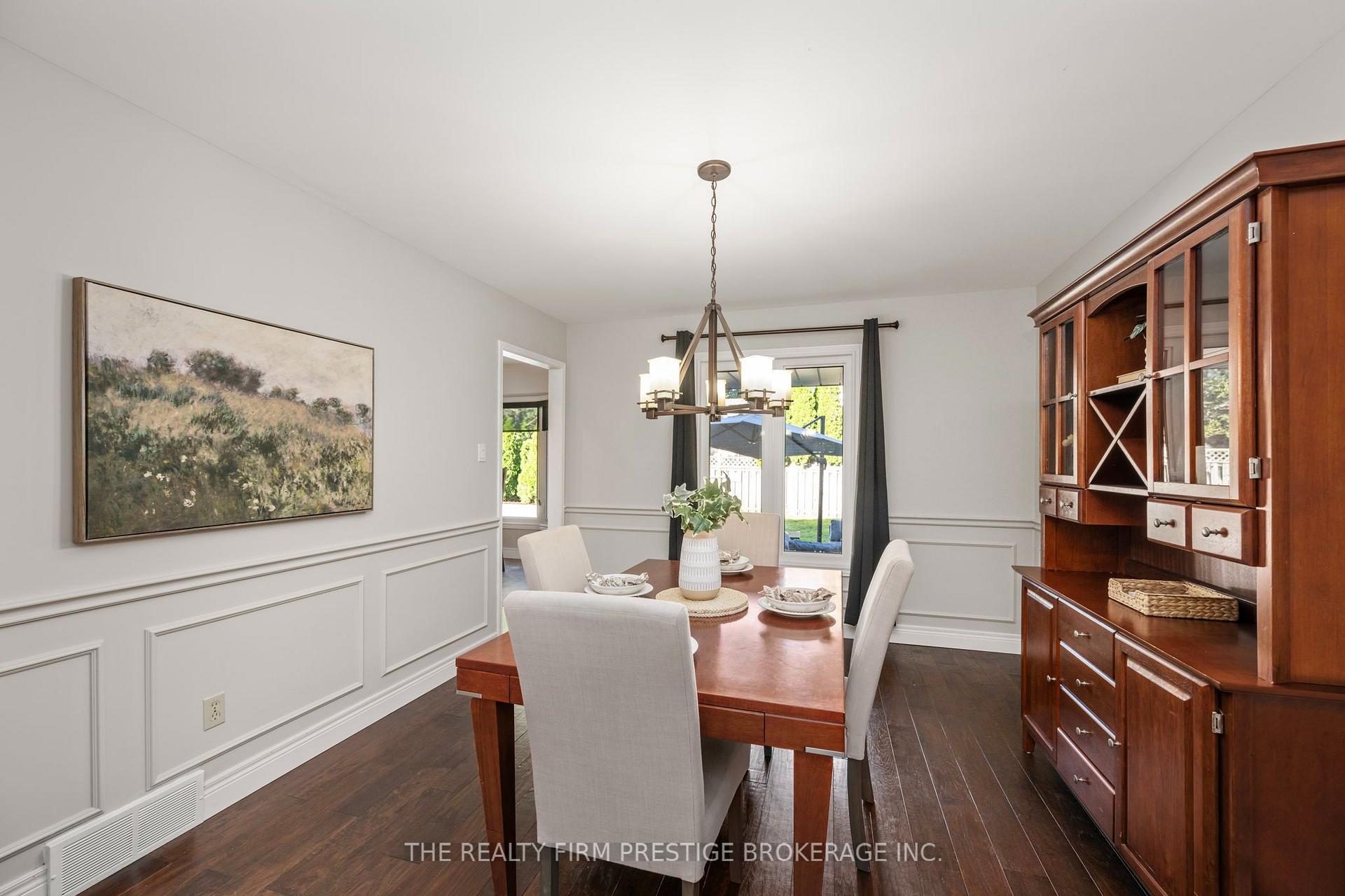 Photo 8 of 49 Whisperwood Crescent, London, South K — HOMEH