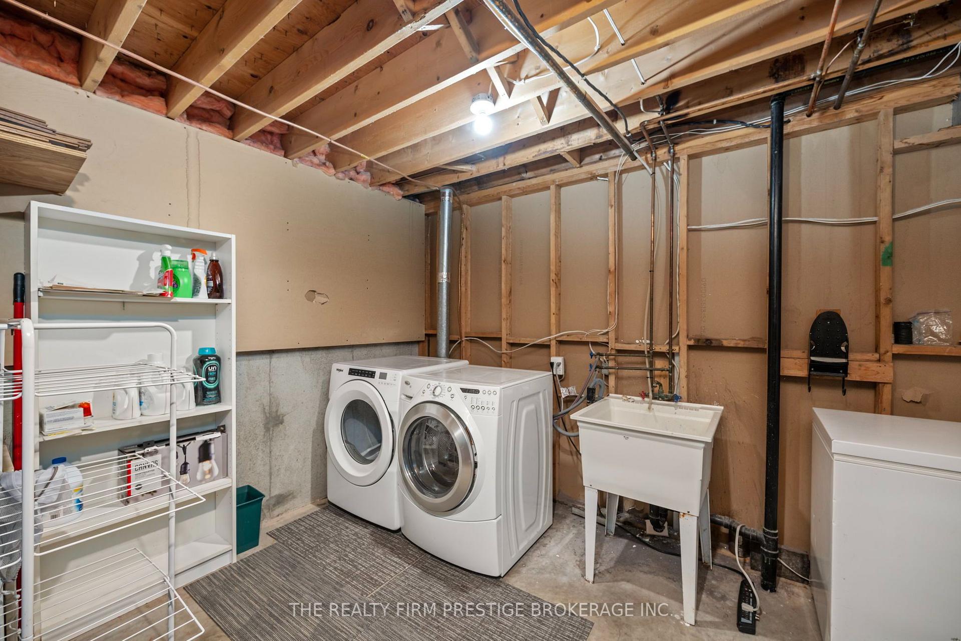 Photo 27 of 49 Whisperwood Crescent, London, South K — HOMEH
