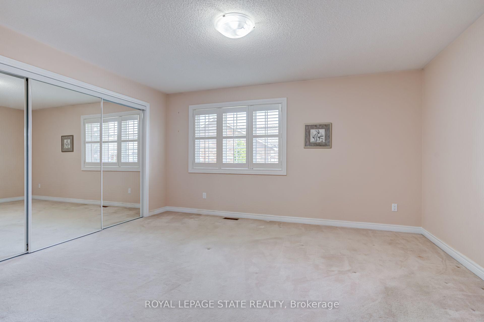 Photo 10 of 173 Margaret Drive, Oakville, Central — HOMEH