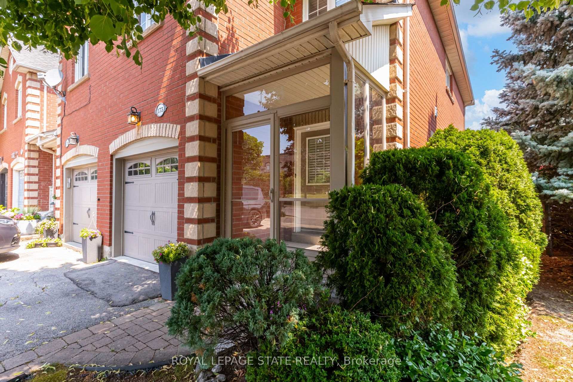 Photo 32 of 173 Margaret Drive, Oakville, Central — HOMEH