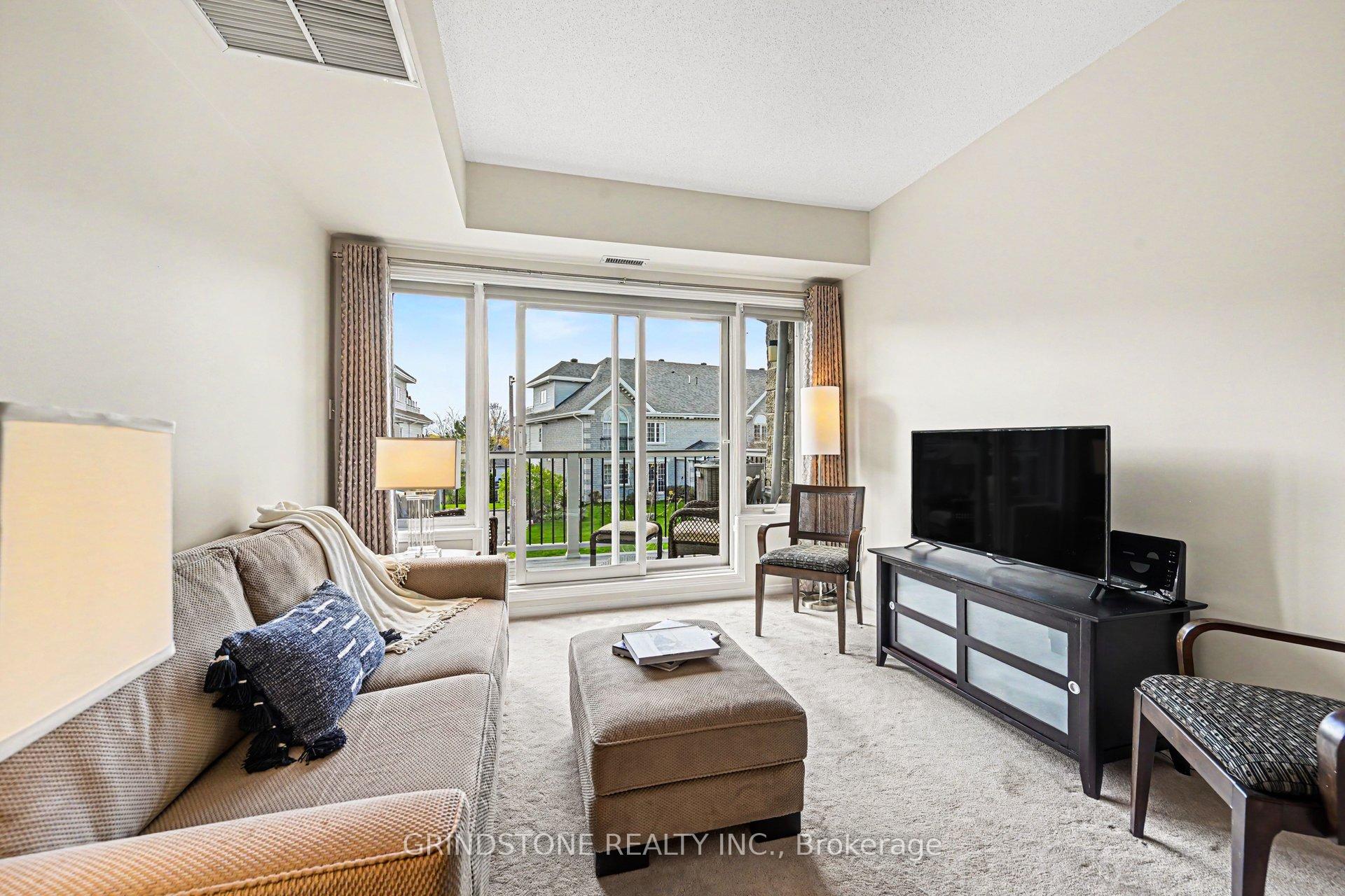 Photo 6 of 100 Robson Court, Ottawa, Kanata - Kanata Lakes/Heritage Hills — HOMEH