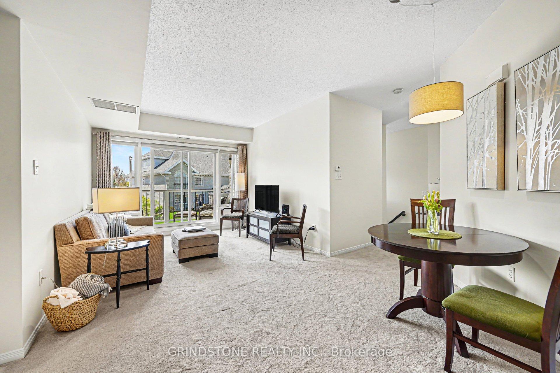 Photo 8 of 100 Robson Court, Ottawa, Kanata - Kanata Lakes/Heritage Hills — HOMEH