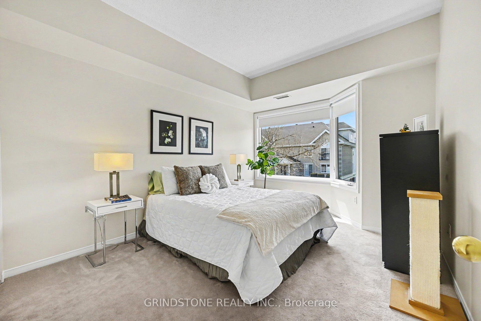 Photo 14 of 100 Robson Court, Ottawa, Kanata - Kanata Lakes/Heritage Hills — HOMEH