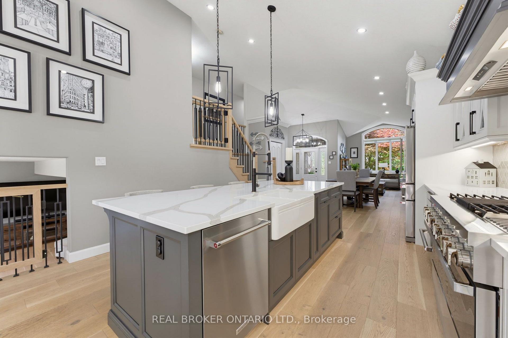 Photo 10 of 64 Carmichael Crescent, Brantford, Mayfair — HOMEH