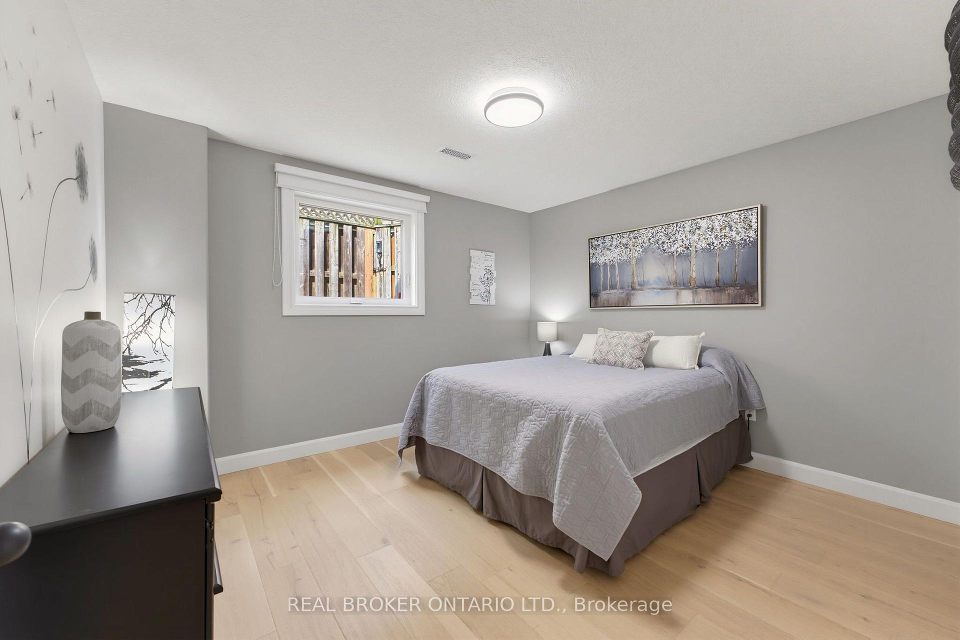 Photo 15 of 64 Carmichael Crescent, Brantford, Mayfair — HOMEH