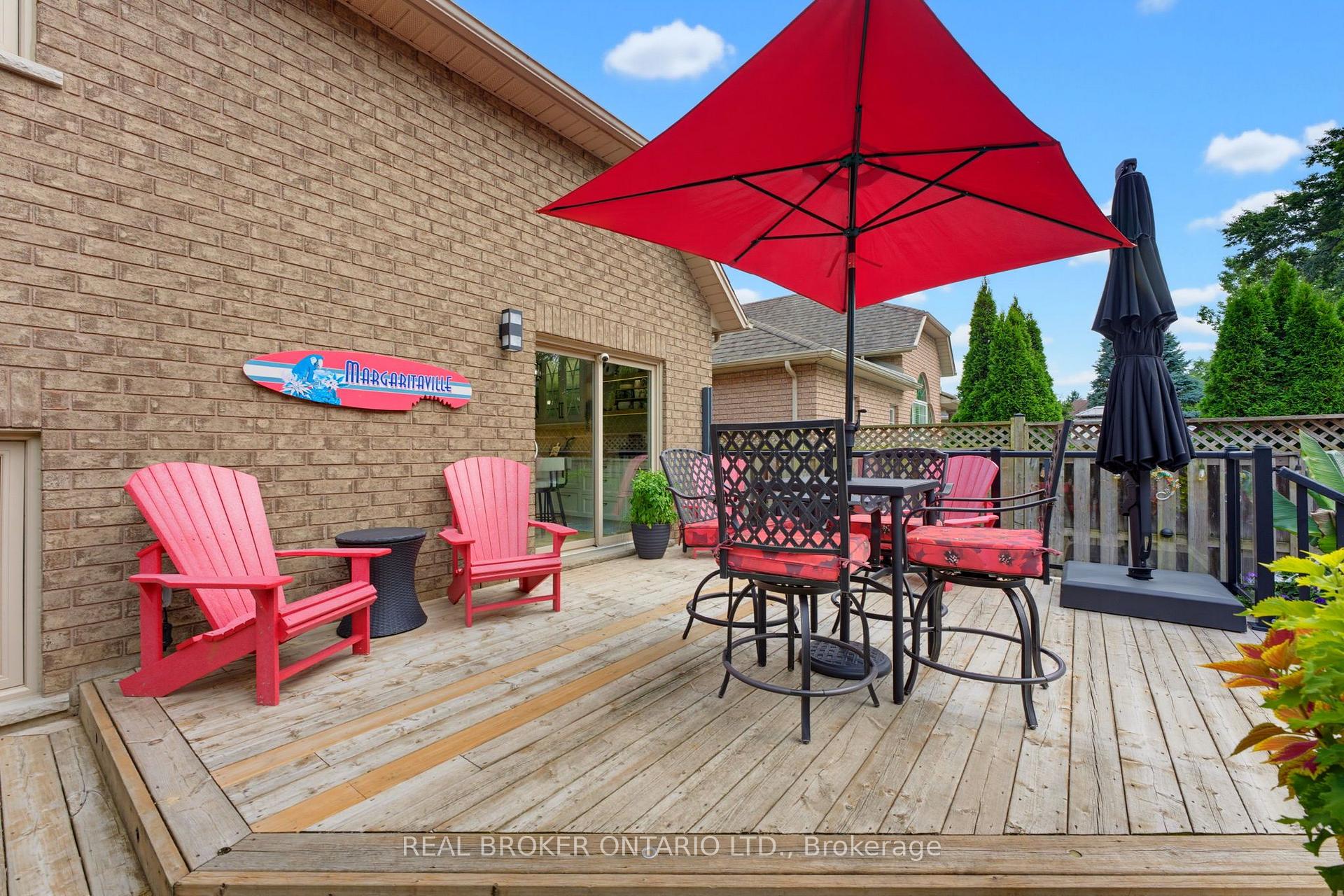 Photo 29 of 64 Carmichael Crescent, Brantford, Mayfair — HOMEH