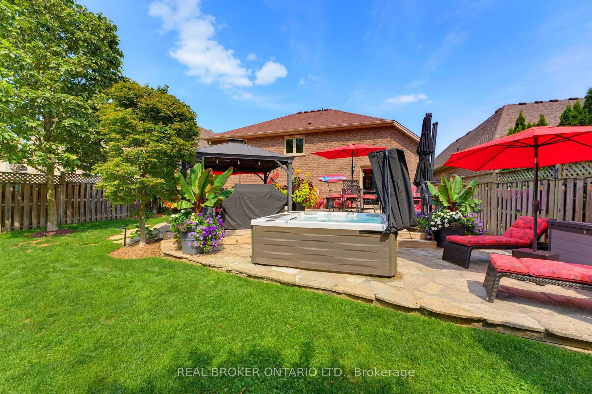 Photo 36 of 64 Carmichael Crescent, Brantford, Mayfair — HOMEH