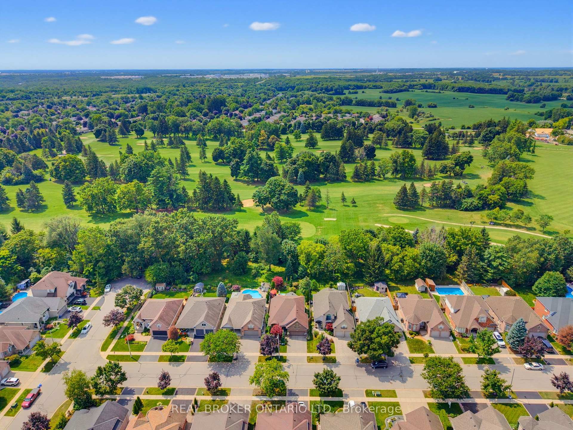 Photo 40 of 64 Carmichael Crescent, Brantford, Mayfair — HOMEH