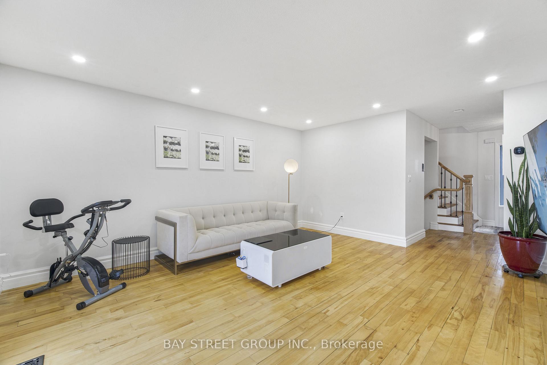 Photo 6 of 11 Coleman Court, Thorold, Confederation Heights — HOMEH