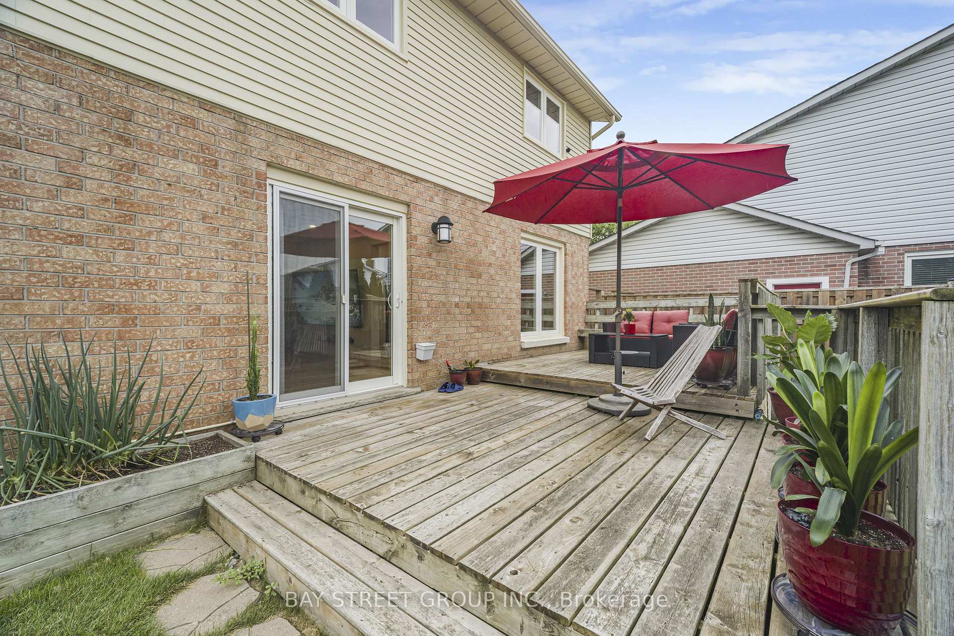 Photo 29 of 11 Coleman Court, Thorold, Confederation Heights — HOMEH