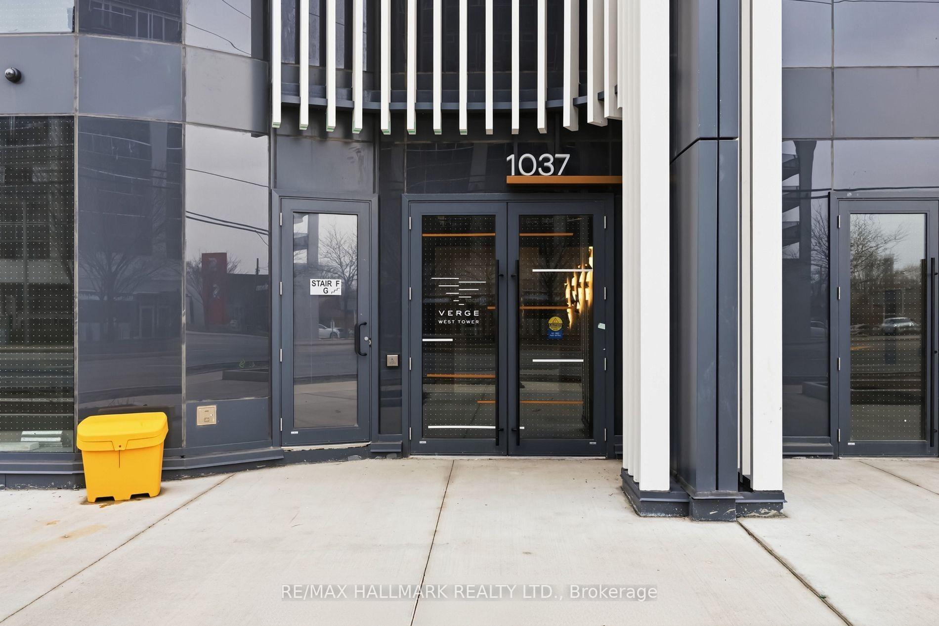 Photo 3 of Unit 408, 1037 The Queensway, Etobicoke, Islington-City Centre West — HOMEH
