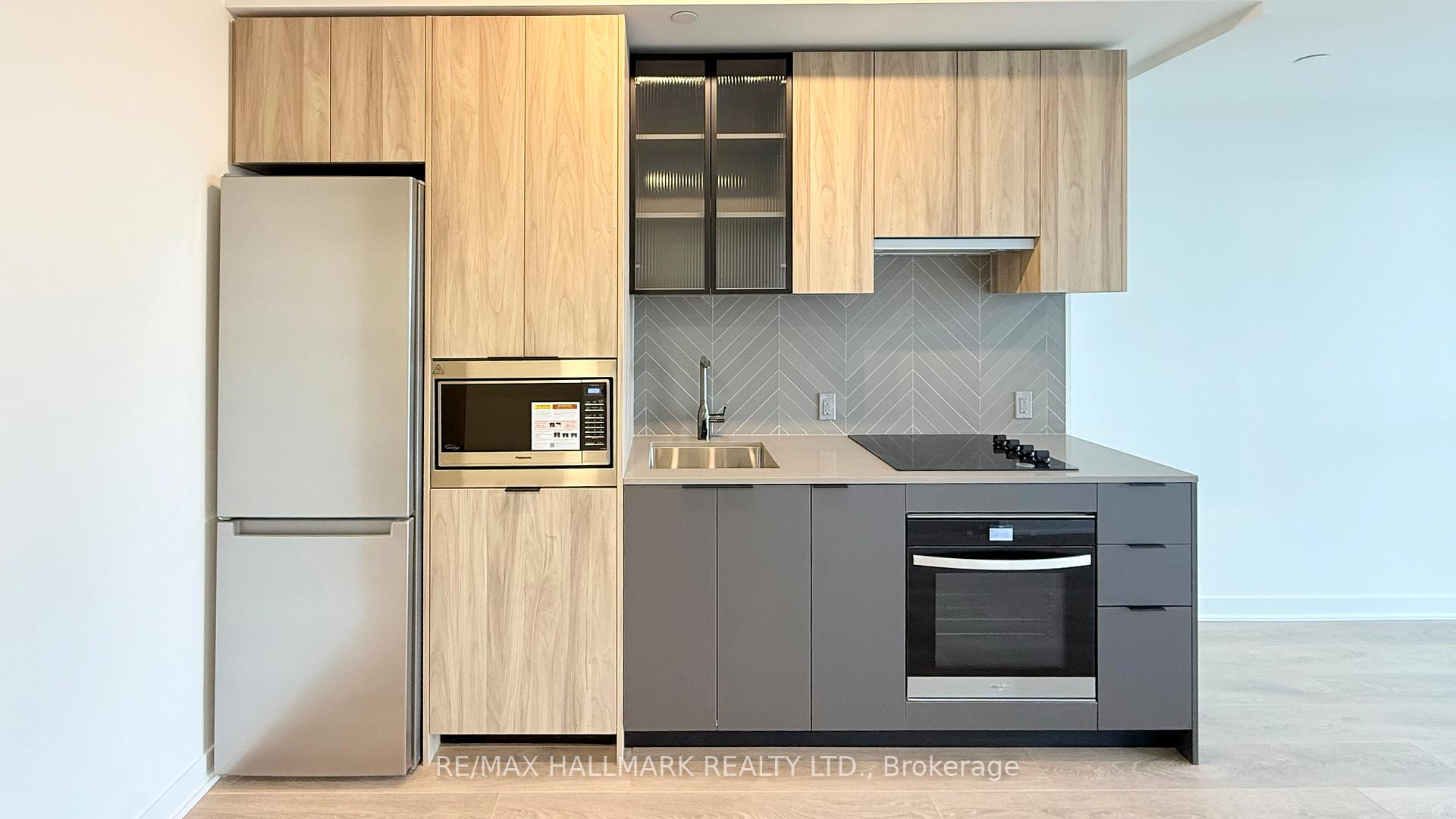Photo 12 of Unit 408, 1037 The Queensway, Etobicoke, Islington-City Centre West — HOMEH