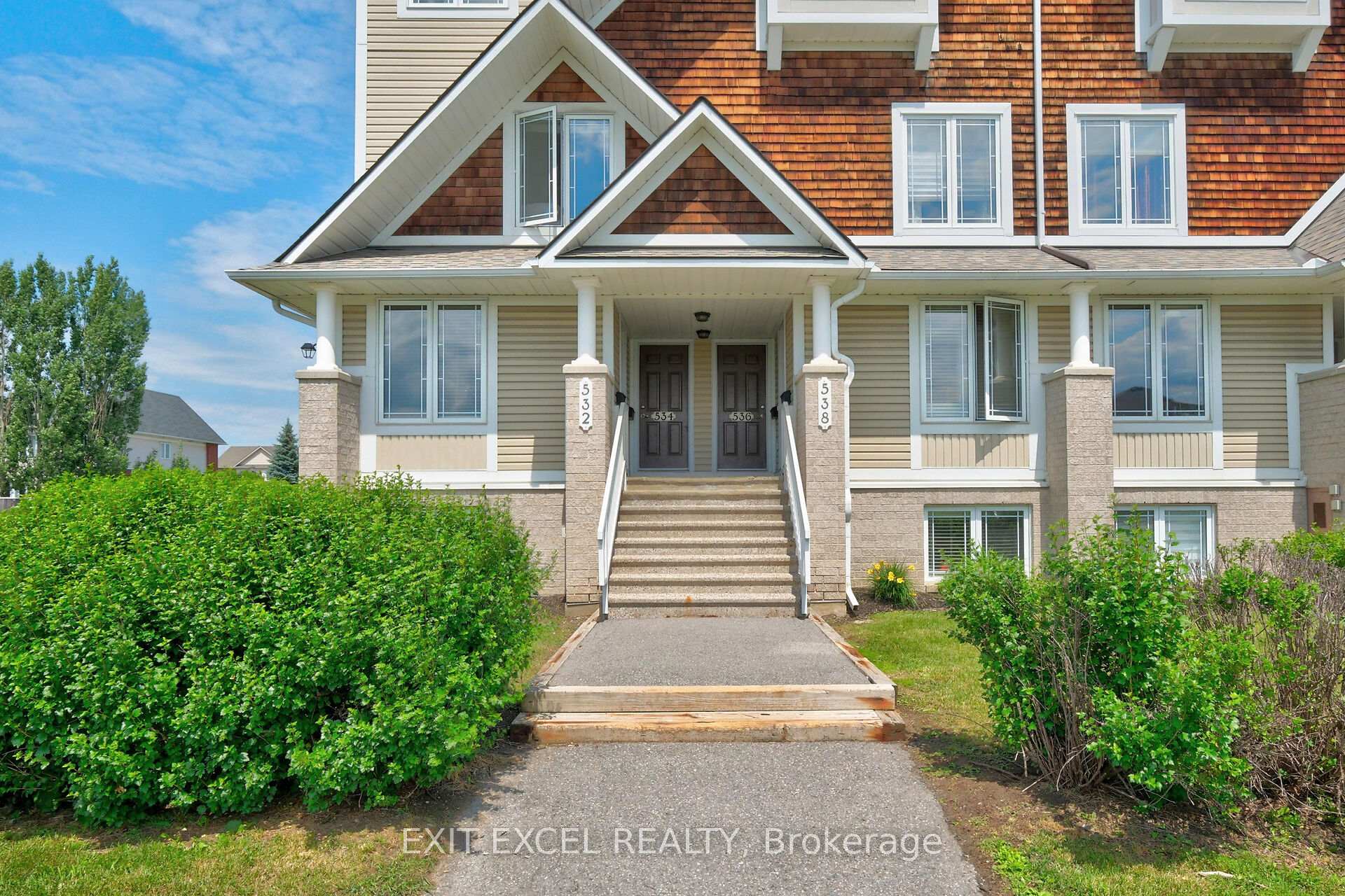 Photo 3 of Unit 1, 532 Lakeridge Drive, Ottawa, Avalon East — HOMEH