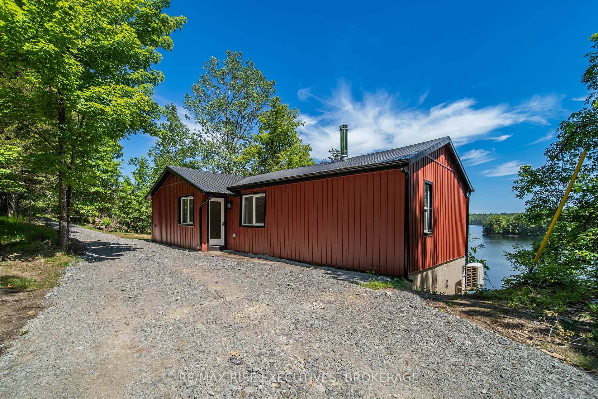 Photo of 1040 Buckhorn Lane