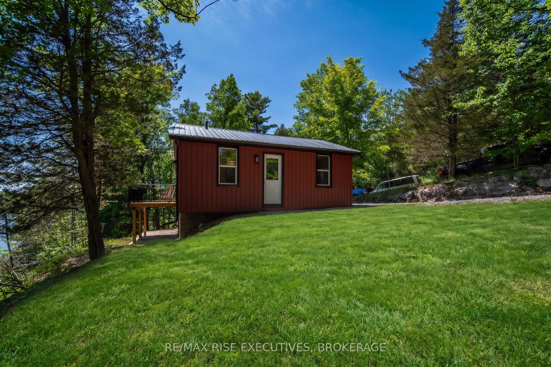 Photo 28 of 1040 Buckhorn Lane, Frontenac, Frontenac South — HOMEH