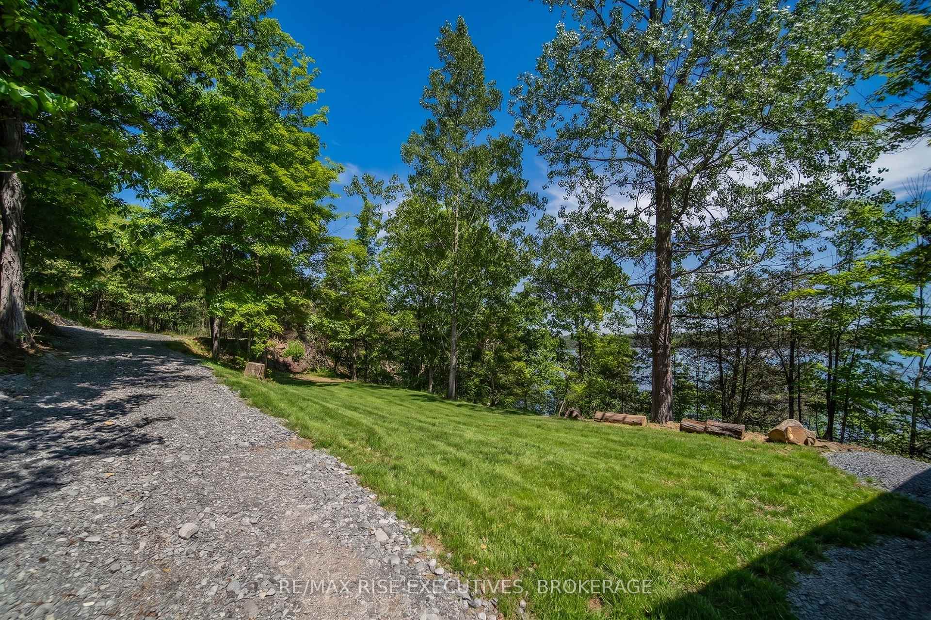 Photo 34 of 1040 Buckhorn Lane, Frontenac, Frontenac South — HOMEH