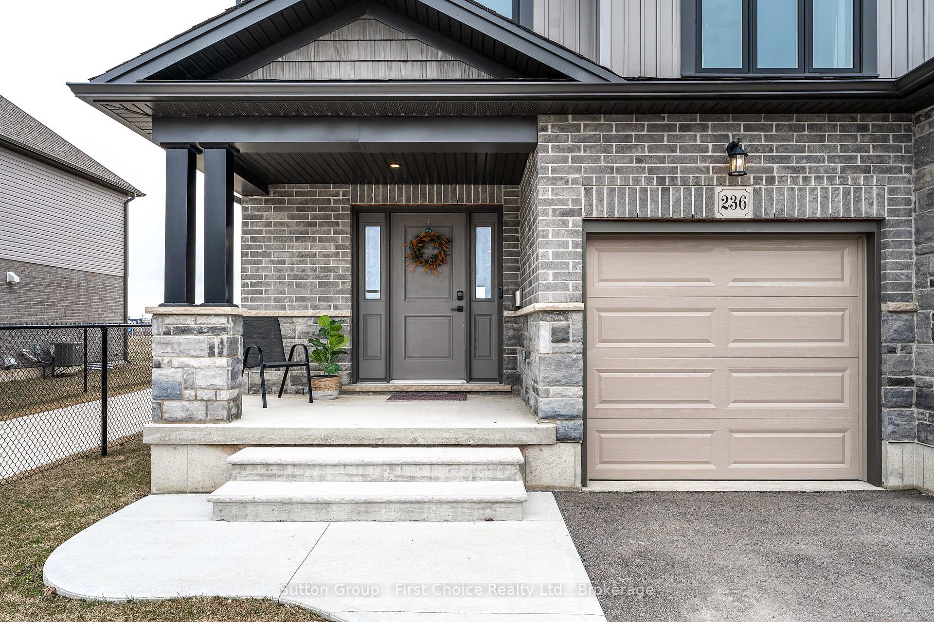 Photo 5 of 236 Bradshaw Drive, Stratford — HOMEH