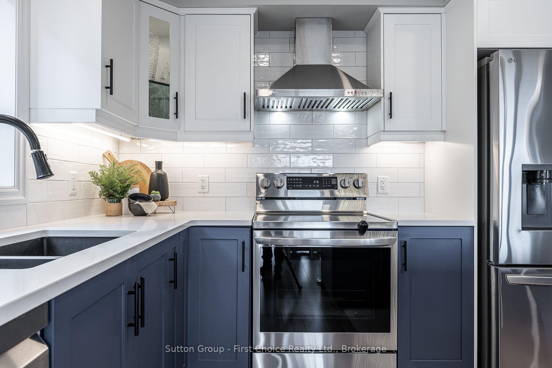 Photo 17 of 236 Bradshaw Drive, Stratford — HOMEH