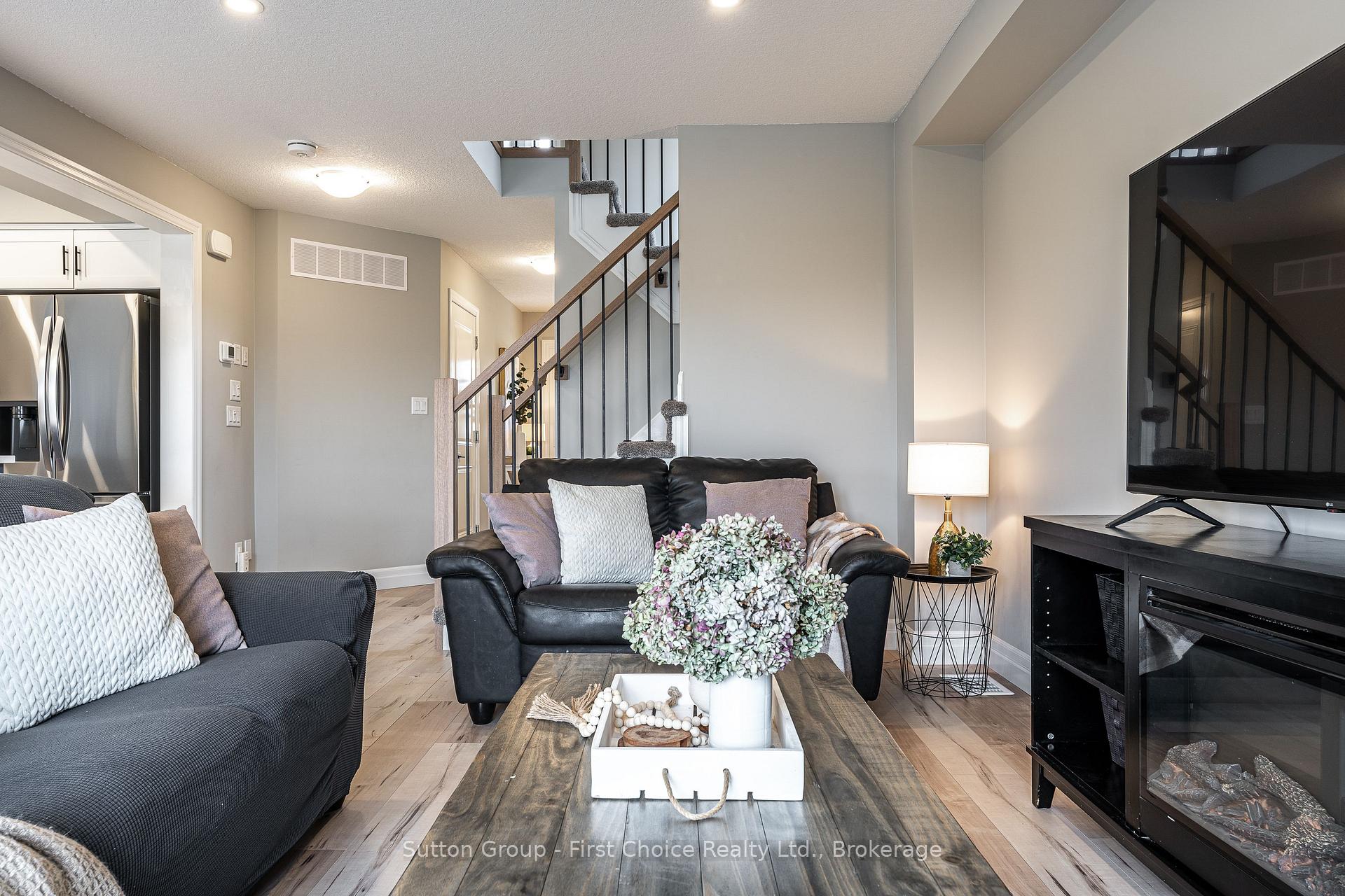 Photo 22 of 236 Bradshaw Drive, Stratford — HOMEH