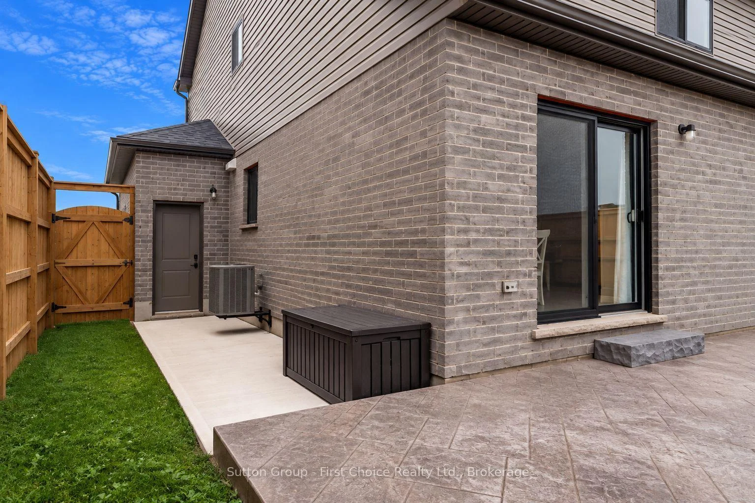 Photo 44 of 236 Bradshaw Drive, Stratford — HOMEH