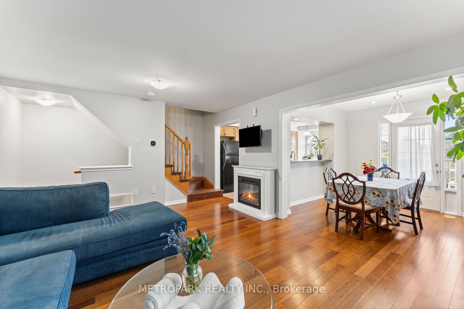 Photo 10 of 38 Gleave Terrace, Milton, Harrison — HOMEH