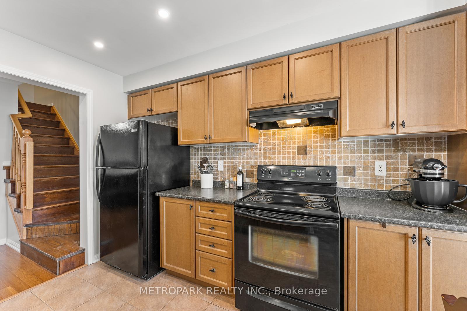 Photo 15 of 38 Gleave Terrace, Milton, Harrison — HOMEH
