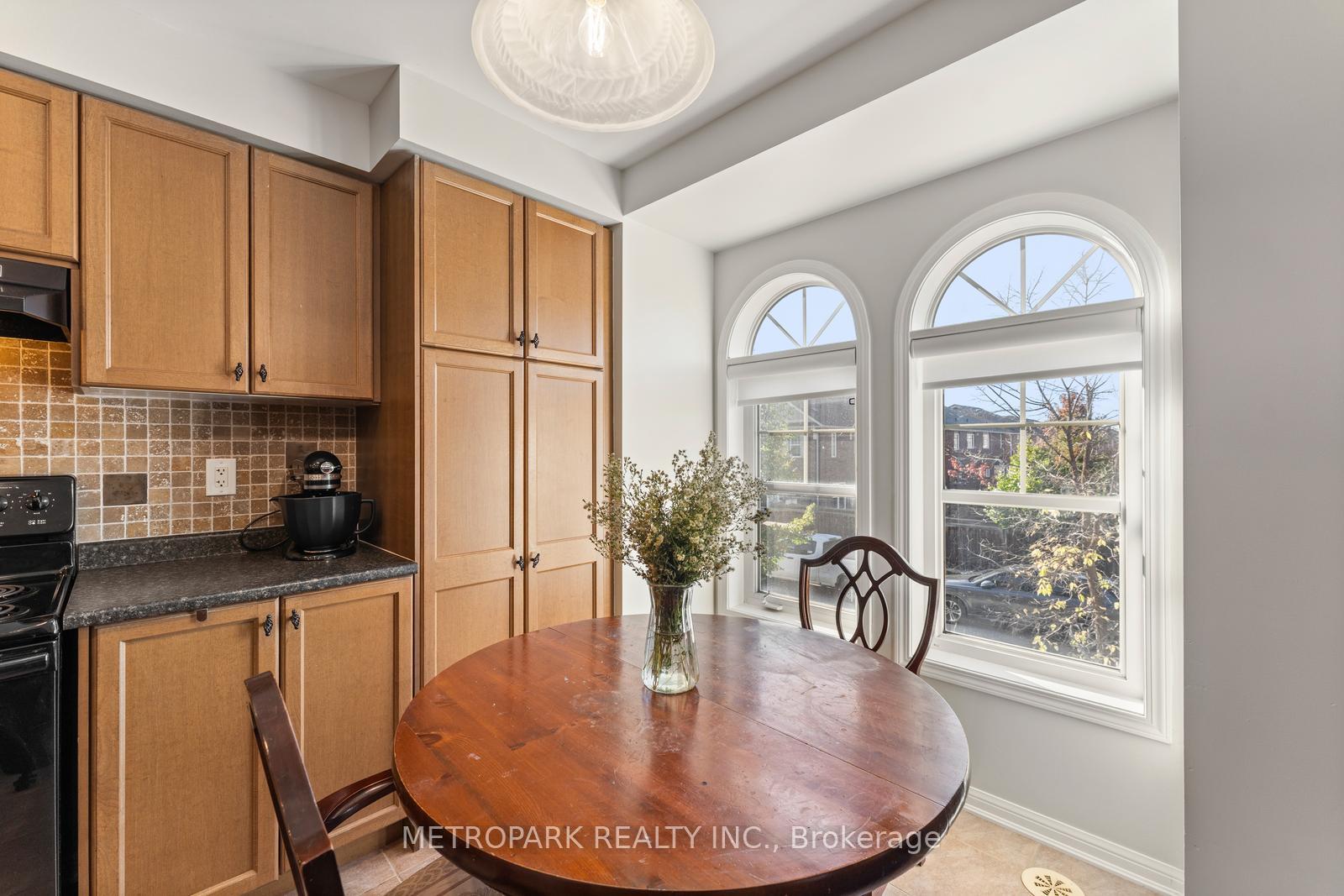 Photo 19 of 38 Gleave Terrace, Milton, Harrison — HOMEH