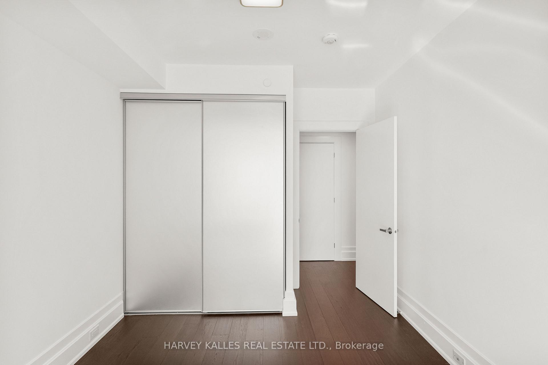 Photo 8 of Unit 401, 3 Southvale Drive, Toronto, Leaside — HOMEH