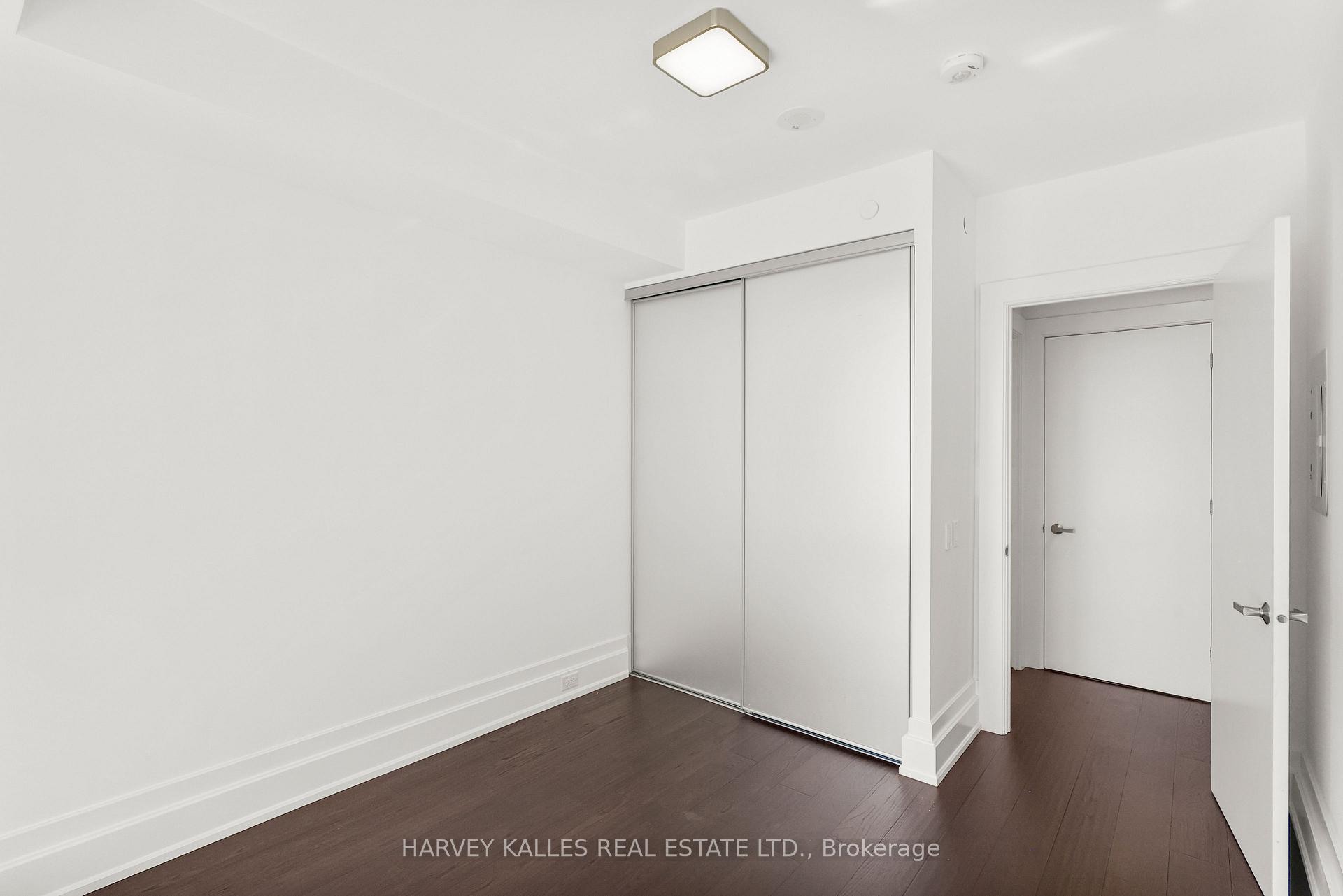 Photo 9 of Unit 401, 3 Southvale Drive, Toronto, Leaside — HOMEH