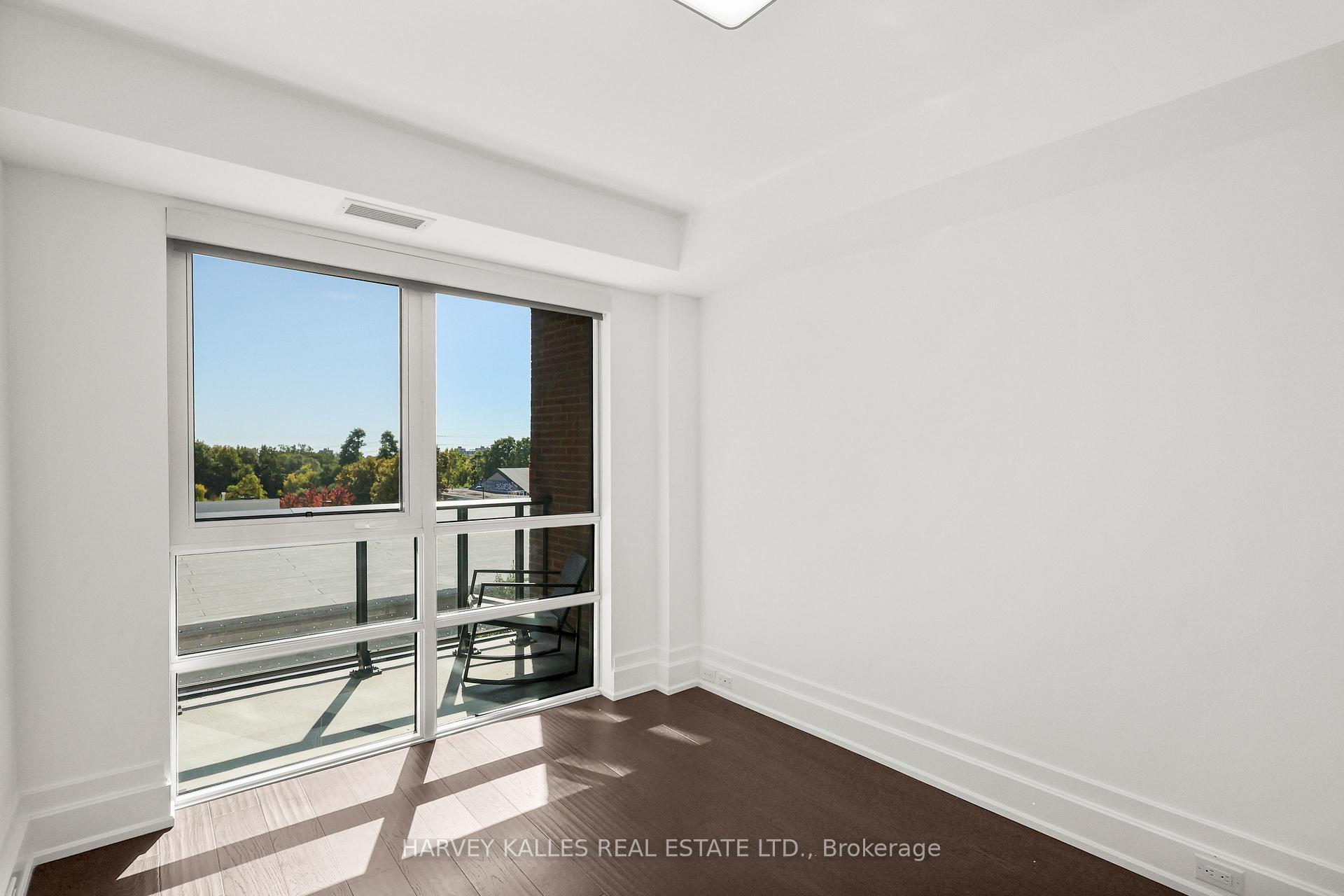 Photo 10 of Unit 401, 3 Southvale Drive, Toronto, Leaside — HOMEH