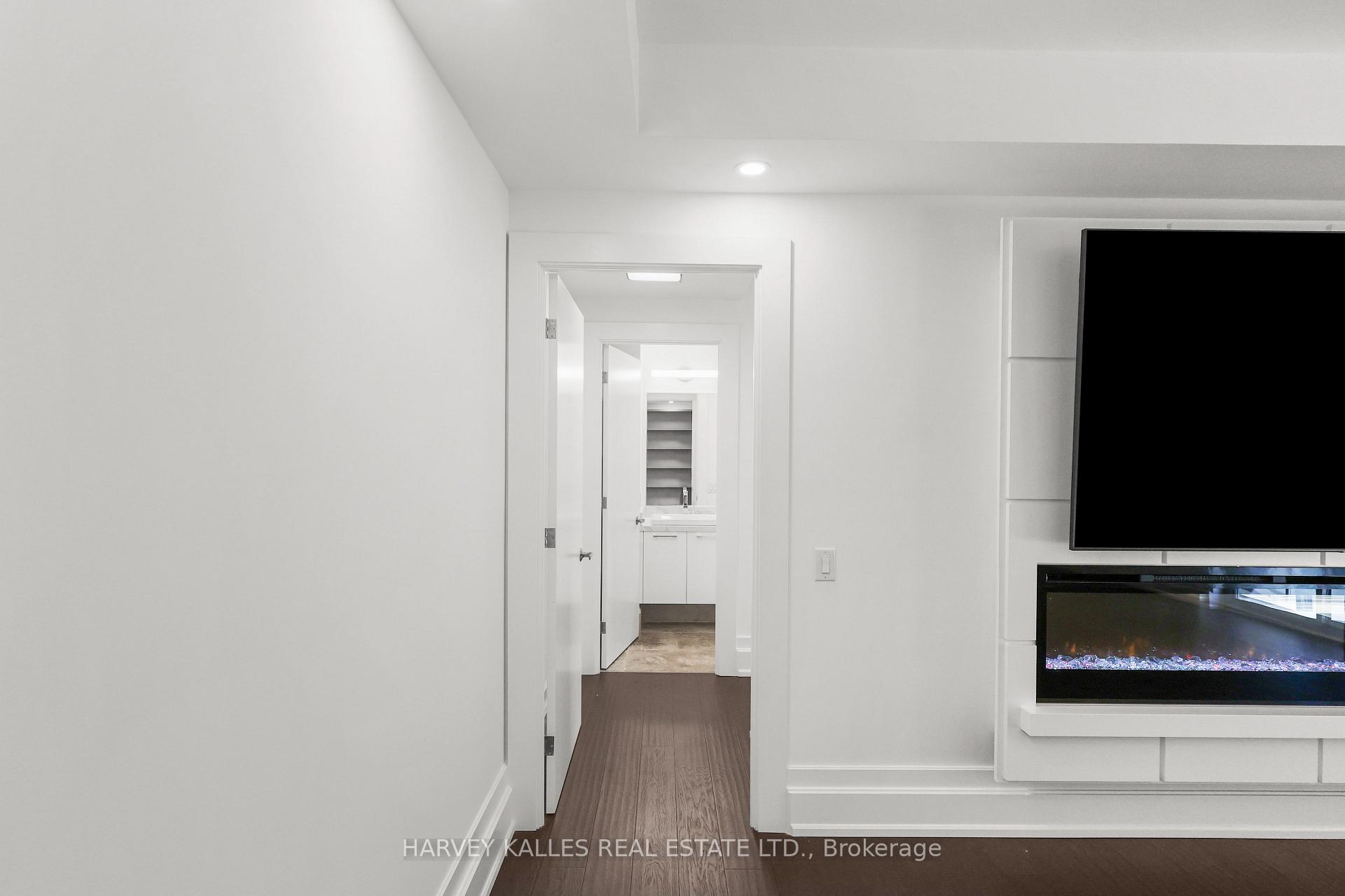 Photo 26 of Unit 401, 3 Southvale Drive, Toronto, Leaside — HOMEH