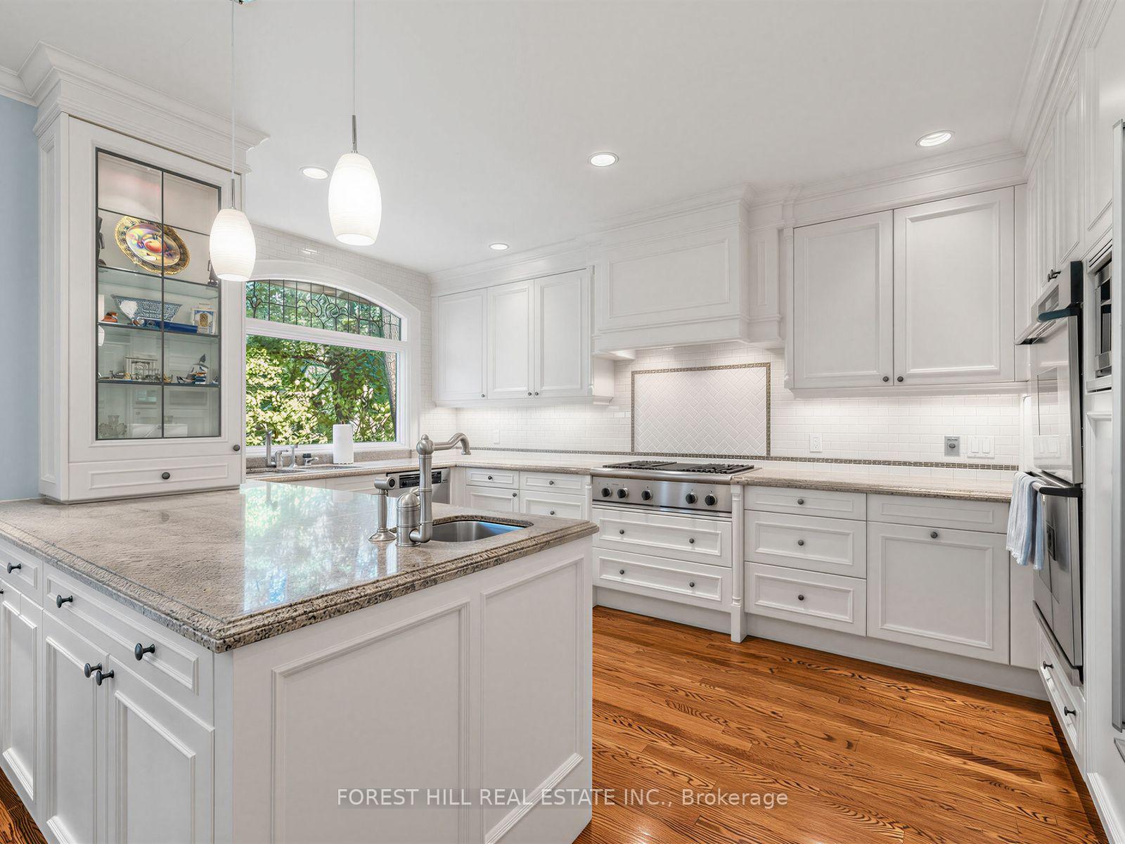 Photo 14 of 9 Ormsby Crescent, Toronto, Forest Hill South — HOMEH