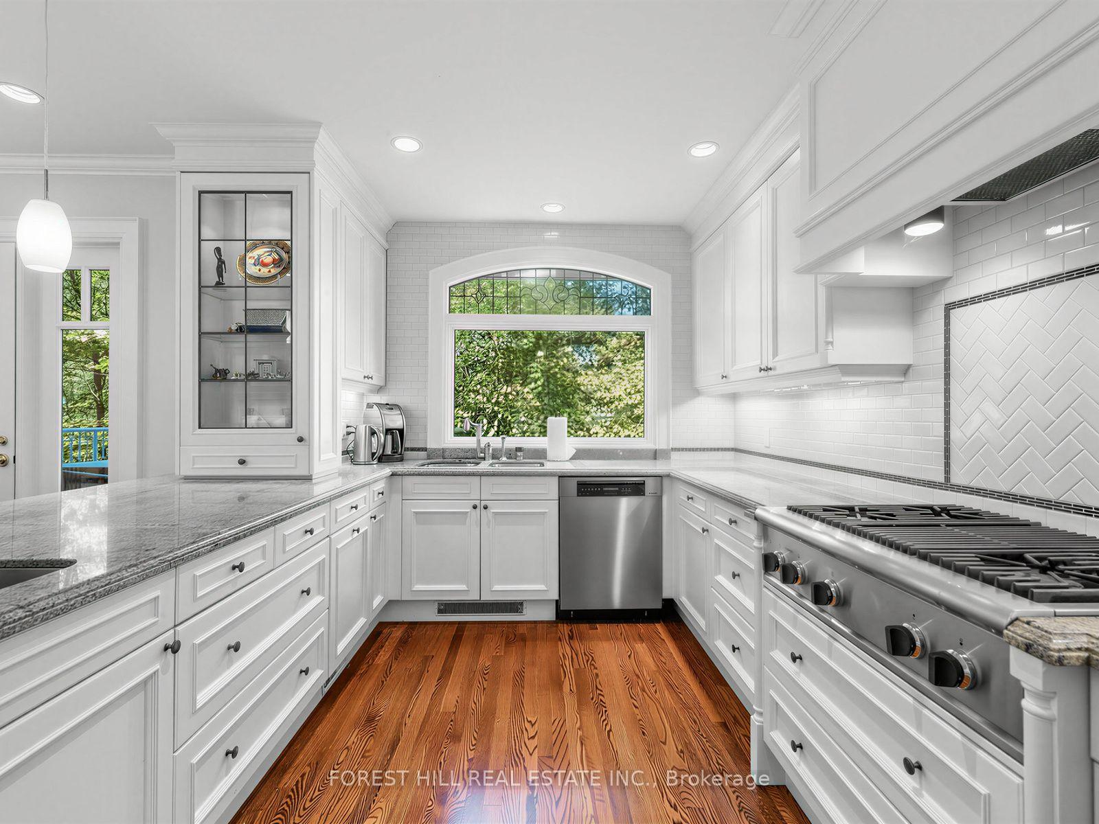 Photo 15 of 9 Ormsby Crescent, Toronto, Forest Hill South — HOMEH