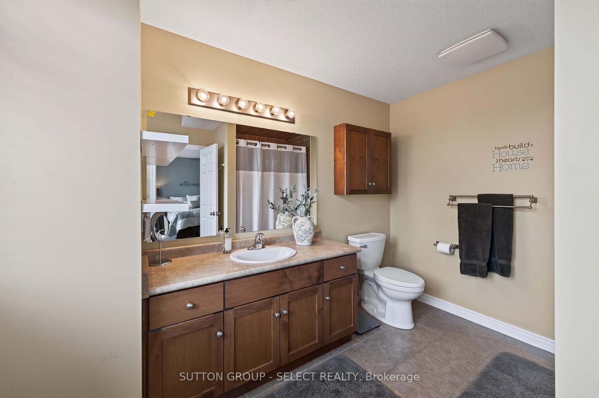 Photo 19 of 3 Fieldstone Crescent N, Middlesex Centre, Komoka — HOMEH