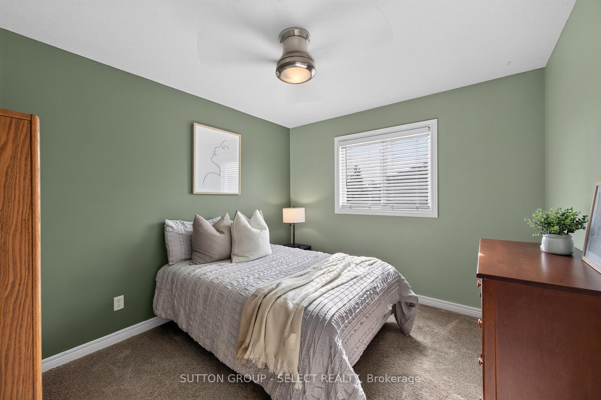 Photo 21 of 3 Fieldstone Crescent N, Middlesex Centre, Komoka — HOMEH