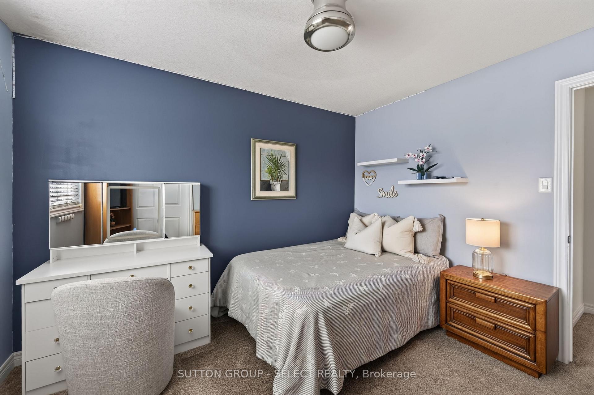 Photo 24 of 3 Fieldstone Crescent N, Middlesex Centre, Komoka — HOMEH