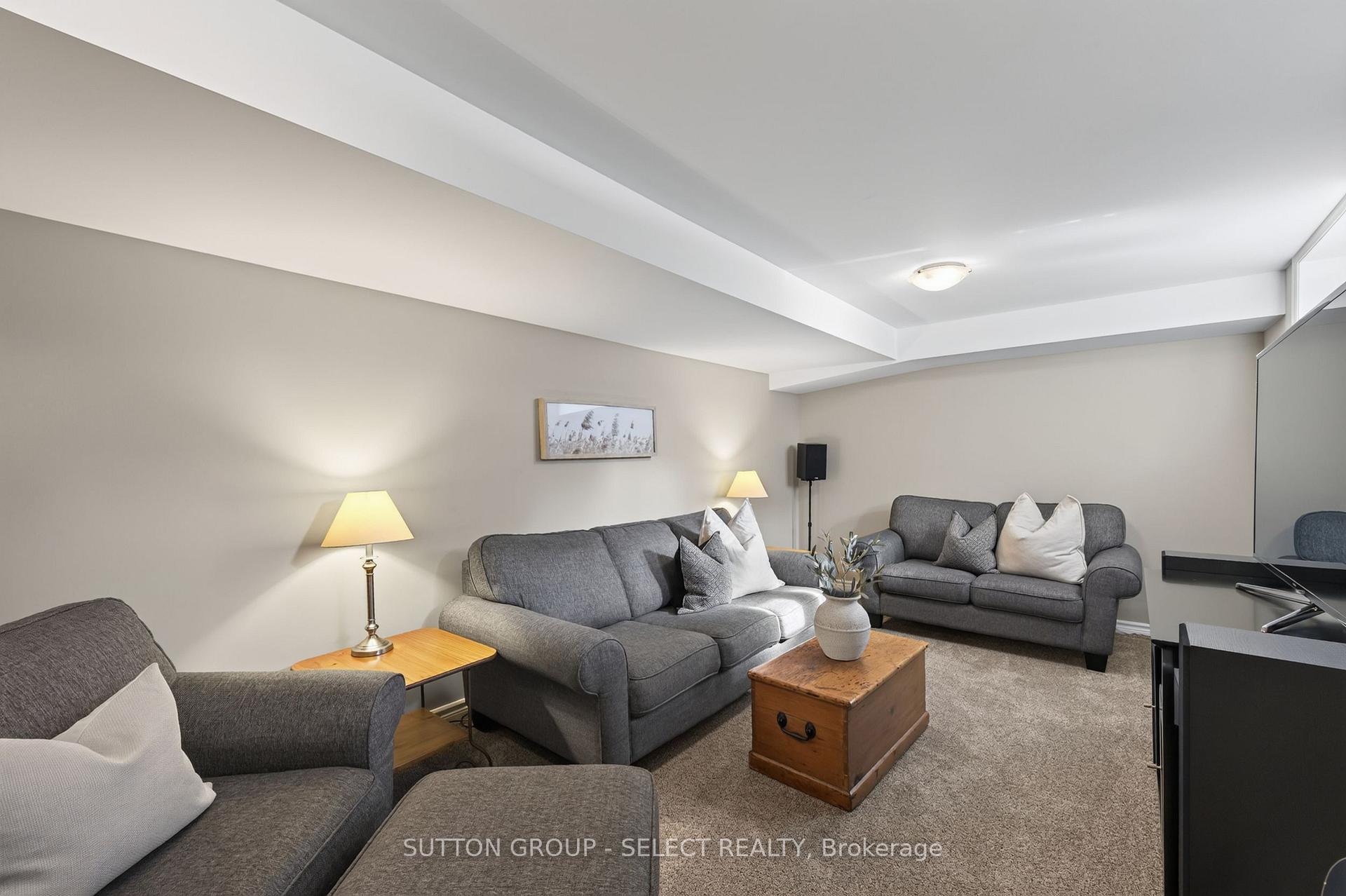 Photo 27 of 3 Fieldstone Crescent N, Middlesex Centre, Komoka — HOMEH