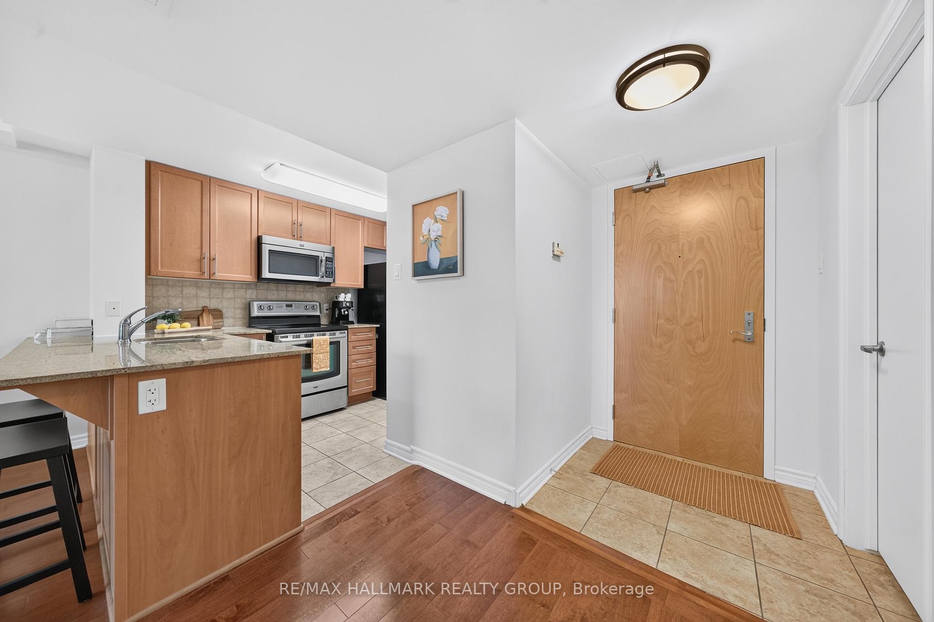 Photo 5 of Unit 320, 250 Lett Street, Ottawa, West Centre Town — HOMEH