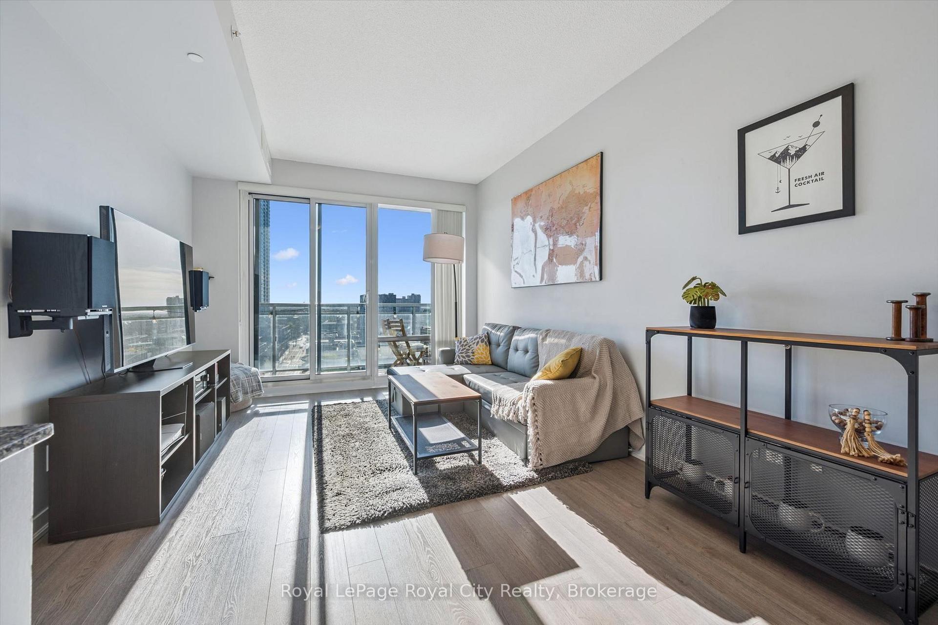 Photo of Unit 1204, 85 Duke Street W